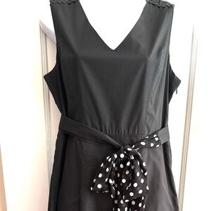 Elegant Black Sleeveless Midi Dress